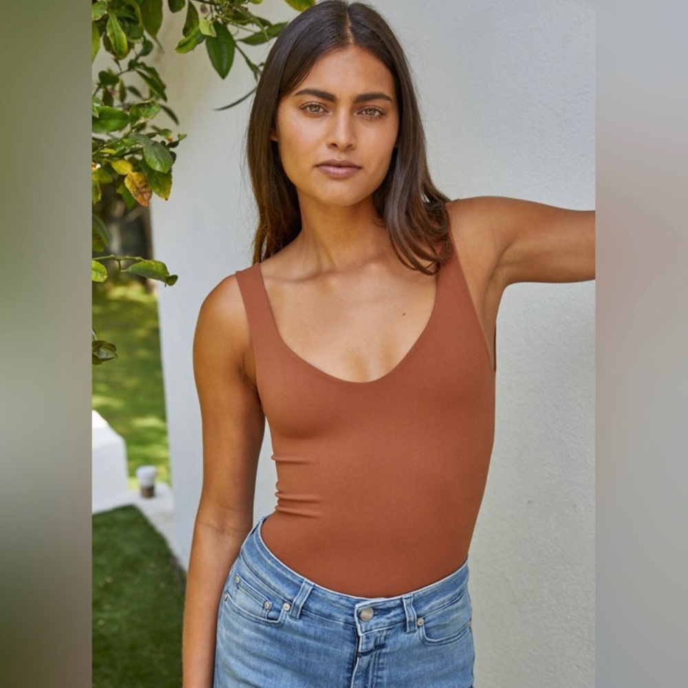 Camel bodysuit M/L